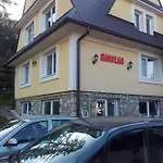 住宿加早餐酒店 Emilia 3*