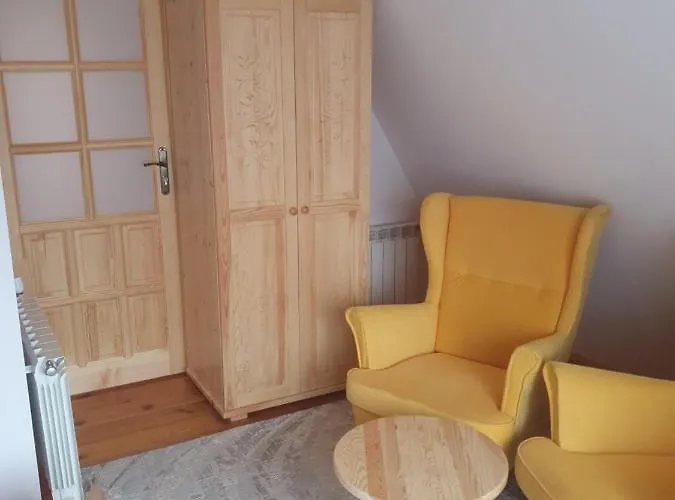 Nocleg ze śniadaniem Emilia 3*